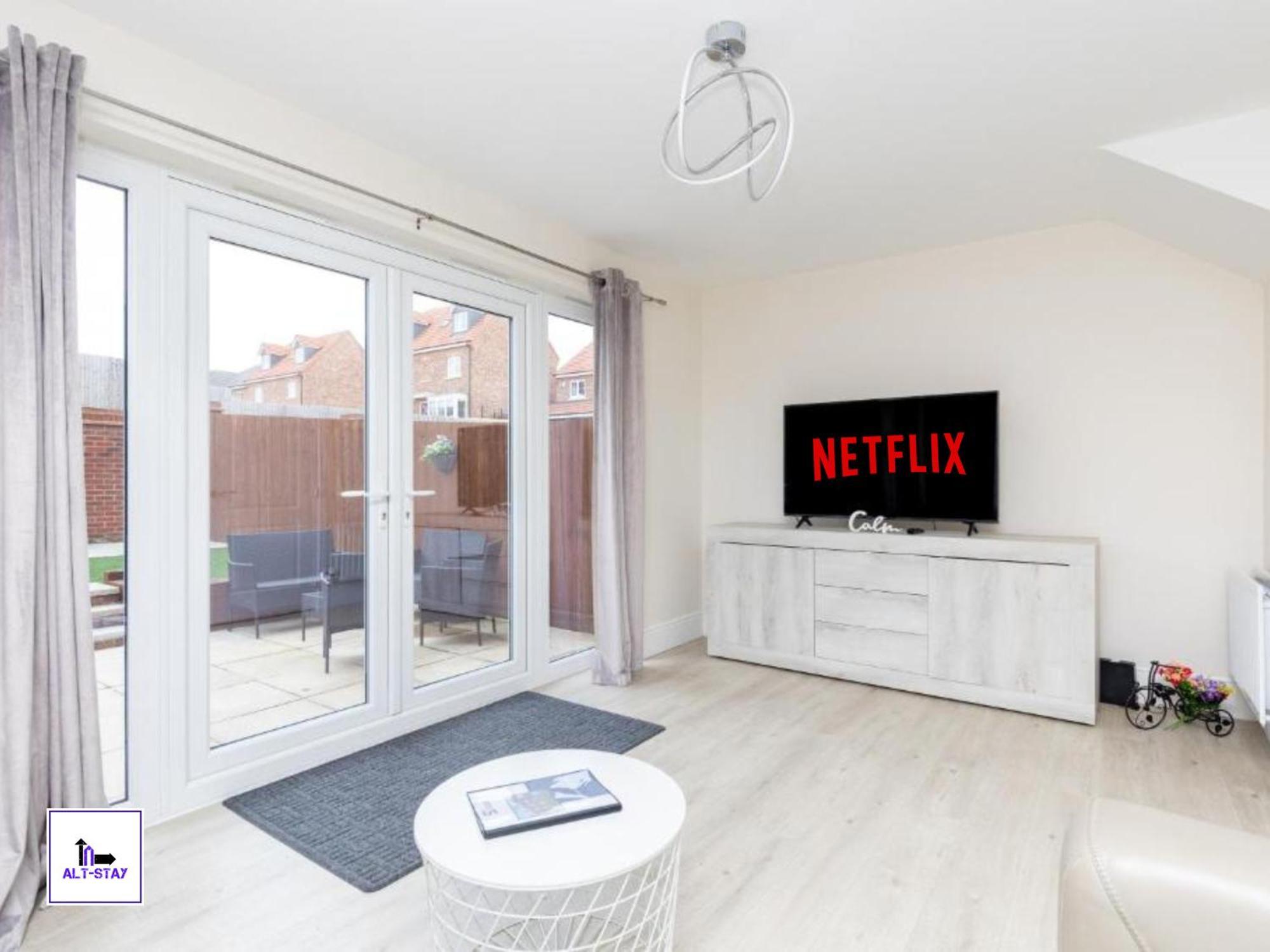 4 Bed 3 Bath - Kirkstall House By Alt-Stay Accommodation - Ideal For Contractors & Remote Workers - Long Stays Welcome 韦克菲尔德 外观 照片