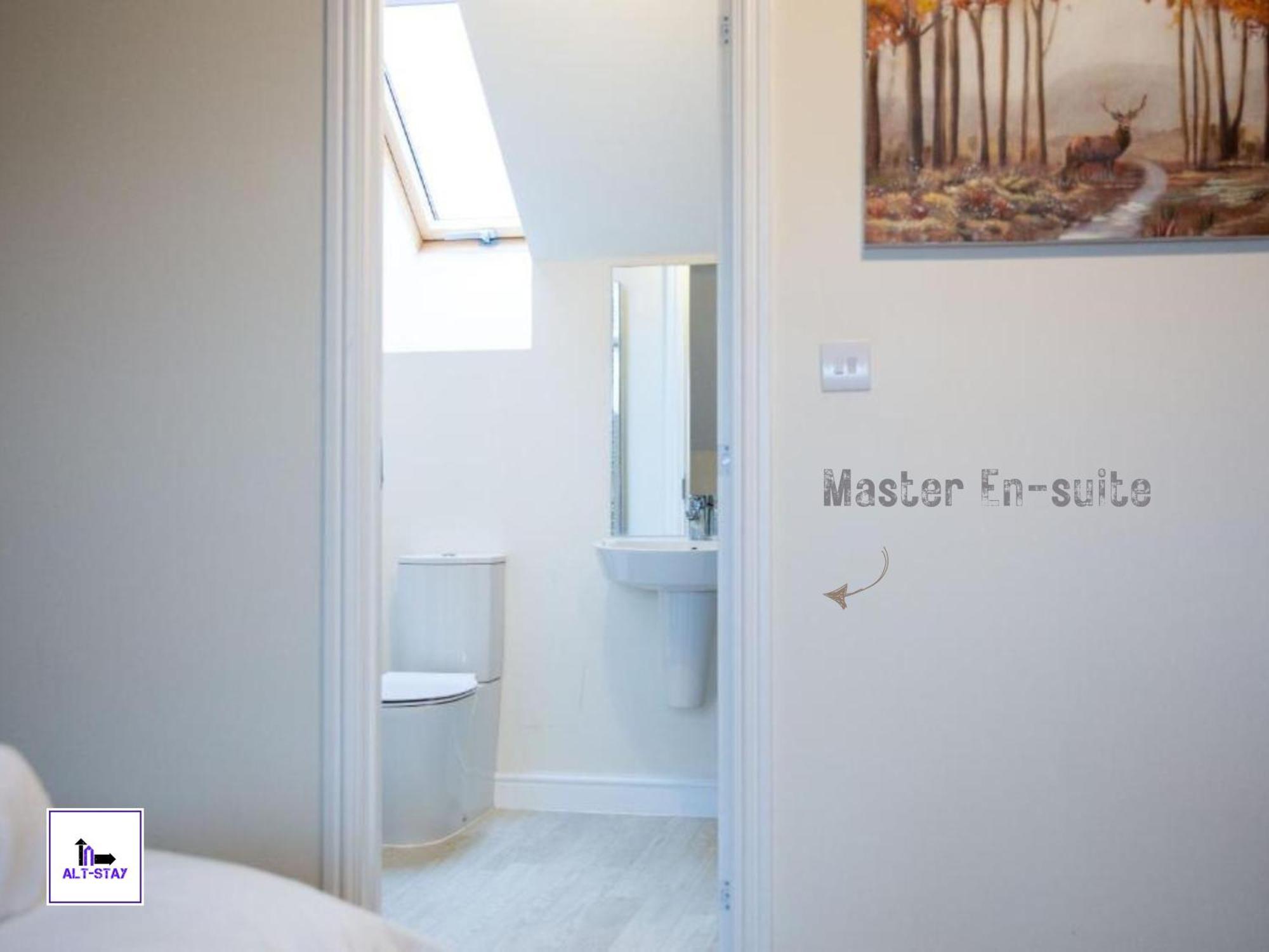 4 Bed 3 Bath - Kirkstall House By Alt-Stay Accommodation - Ideal For Contractors & Remote Workers - Long Stays Welcome 韦克菲尔德 外观 照片